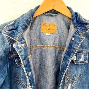 Hollister distressed denim cropped jacket